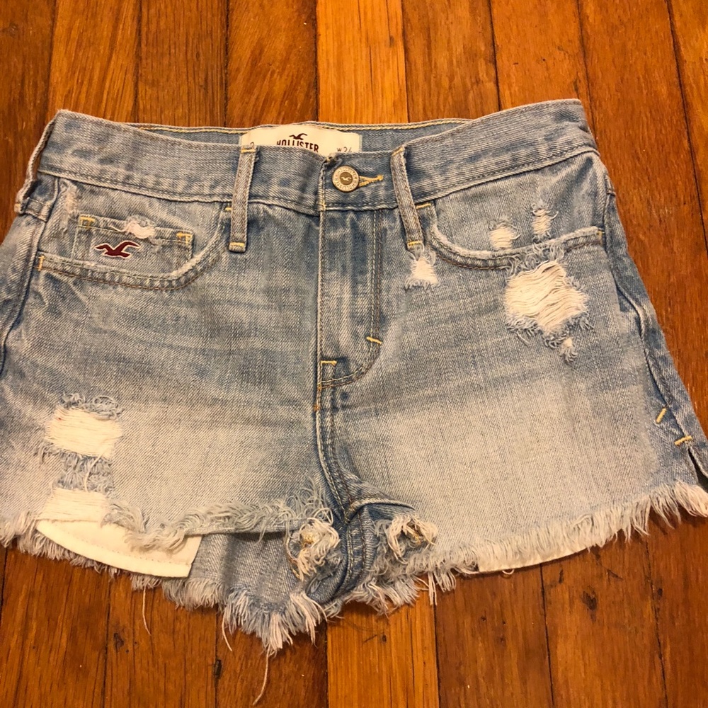 Hollister distressed shorts!